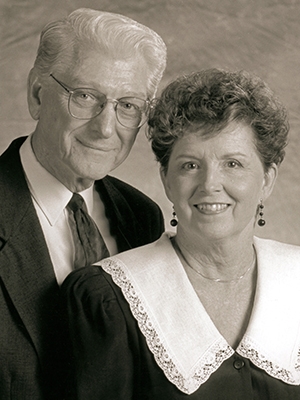Harold and Jeannette Lipford, who met as students in ACU’s A Cappella Chorus, were married 66 years. 